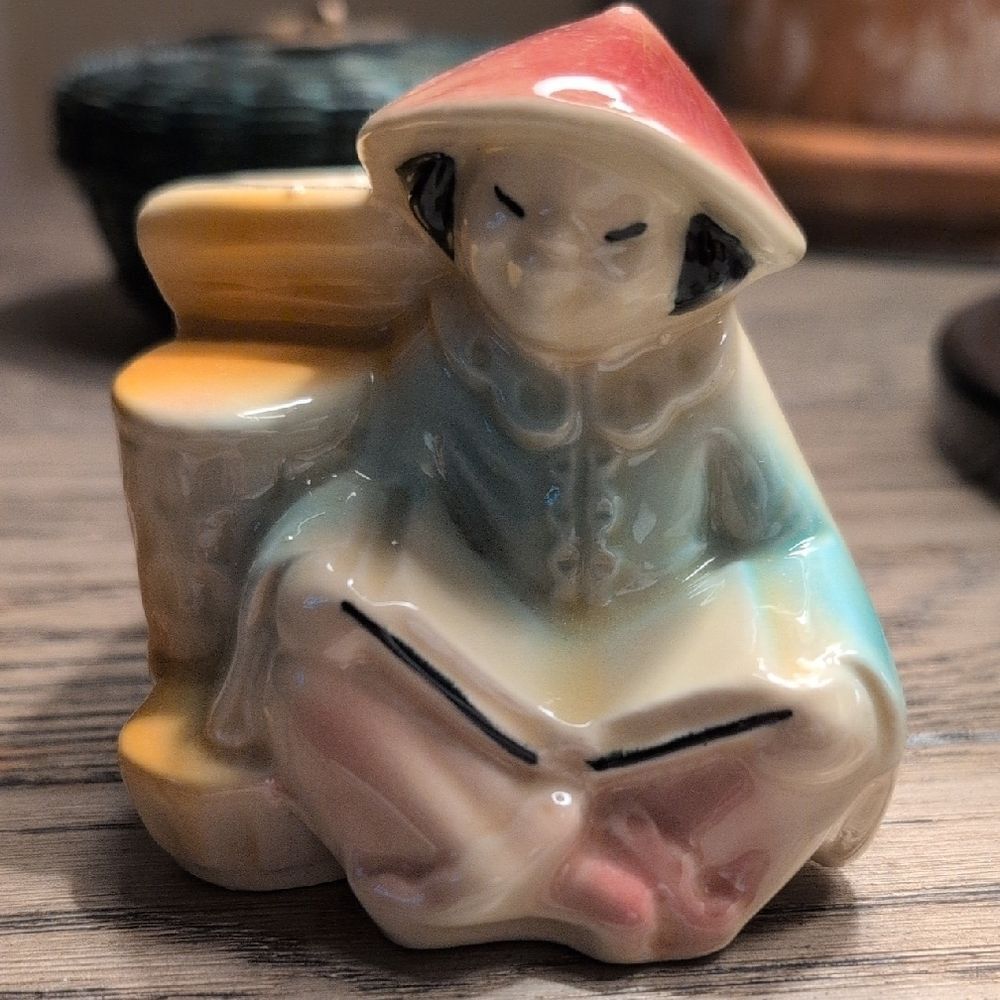 Vintage Shawnee Pottery Asian Child Reading a Book Planter USA #574 1950s